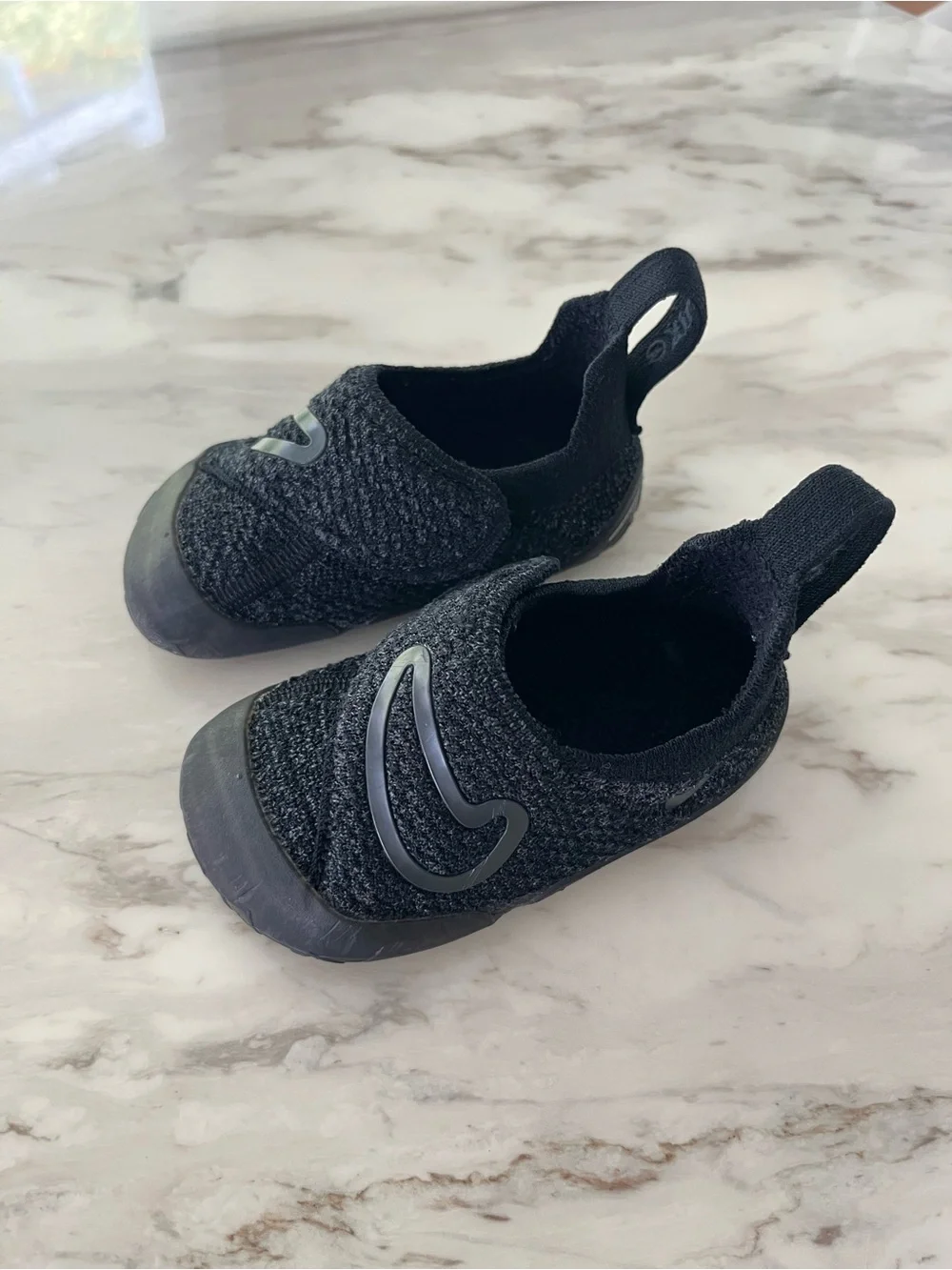 Nike Swoosh 1